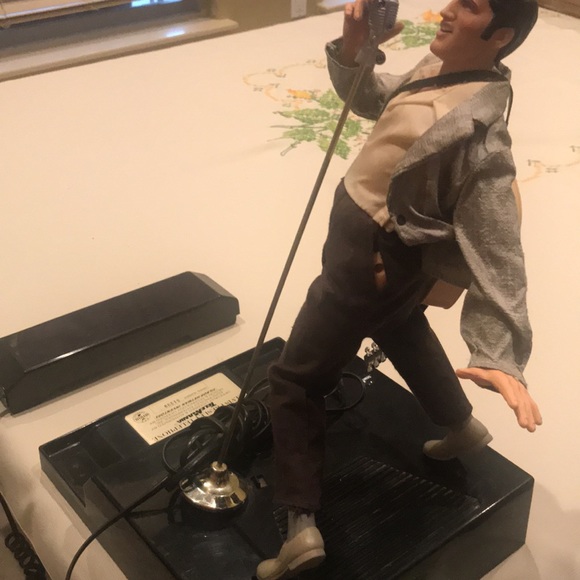 Elvis Limited addition with phone moves , and Cd, missing CD number 3 - Picture 3 of 5